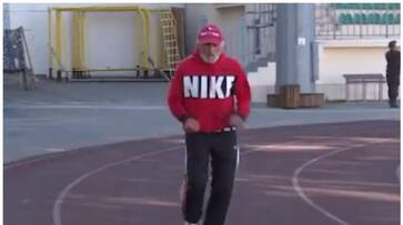 69-year-old man set a record of 11 kg less in 2.5 hours bkg 69-year-old man set a record of 11 kg less in 2.5 hours bkg