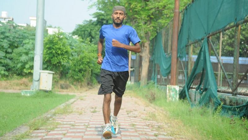 inspirational story of athlete ramharakh who has won silver for UP zrua