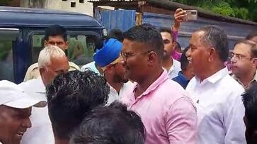 Police Lathi Charge Khanapur MLA Vittal Hagalekar's Village in Belagavi grg Police Lathi Charge Khanapur MLA Vittal Hagalekar's Village in Belagavi grg