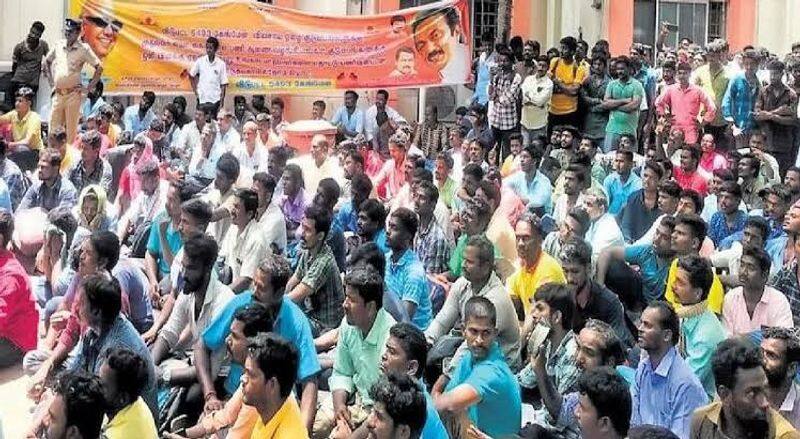 Anbumani has condemned the filing of a case against the youth who fought for the job of gangman KAK