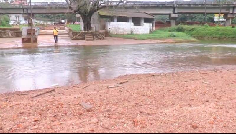 Lack of rain triveni sangama of Kodagu bhagamandala is empty rav