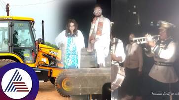 Rakhi Sawant Reached Her In Laws House In Mysore By JCB suc Rakhi Sawant Reached Her In Laws House In Mysore By JCB suc