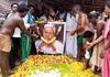 tamil nadu farmers did a funeral ceremony event for karnataka cm siddaramaiah on cauvery issue in trichy vel