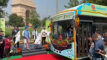 From sustainability to lower refueling time, how green hydrogen fuel cell bus change commute? AJR From sustainability to lower refueling time, how green hydrogen fuel cell bus change commute? AJR