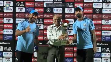 Watch Captain Rohit Sharma hands series trophy to KL Rahul after IND vs AUS 3rd ODI gkc Watch Captain Rohit Sharma hands series trophy to KL Rahul after IND vs AUS 3rd ODI gkc