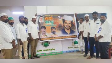 Kovai Vijay Makkal iyakkam members served briyani to kids for miladi nabi gan Kovai Vijay Makkal iyakkam members served briyani to kids for miladi nabi gan