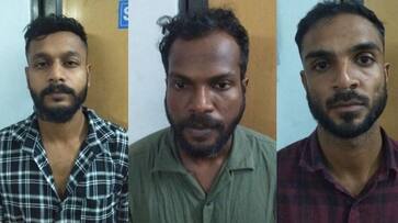 Kozhikode native woman and four youth arrested for gold smuggling in Kochi Nesumbassery airport vkv Kozhikode native woman and four youth arrested for gold smuggling in Kochi Nesumbassery airport vkv
