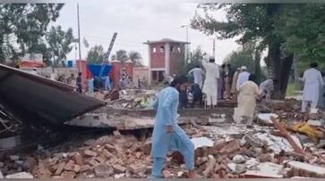 Bomb blast near mosque in Pakistan's Baloch province: 52 killed, over 130 injured akb Bomb blast near mosque in Pakistan's Baloch province: 52 killed, over 130 injured akb