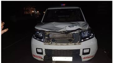 wild elephant attacked official vehicle of excise department in wayanad afe wild elephant attacked official vehicle of excise department in wayanad afe