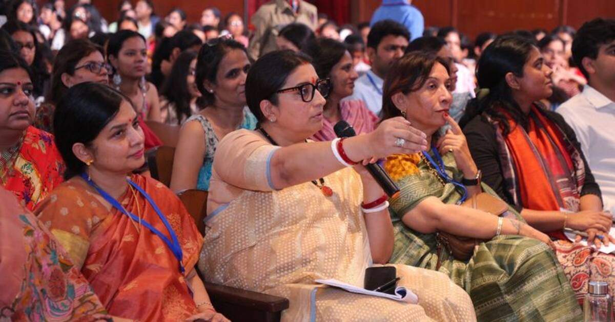 காரசார விவாதம்.. இடைநிற்றல் குறித்து கேள்வி எழுப்பிய மாணவி.. மத்திய அமைச்சர் ஸ்மிருதி இரானி சொன்ன பதில்