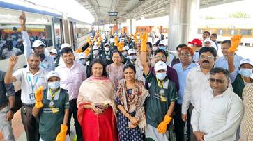 Vande Bharat Train Cleanliness Campaign snr Vande Bharat Train Cleanliness Campaign snr