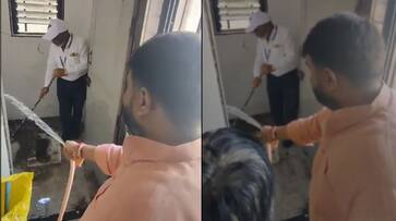 Nanded Hospital death issue mp makes the hospital dean to clean the dirty toilet ans Nanded Hospital death issue mp makes the hospital dean to clean the dirty toilet ans