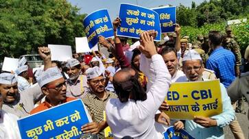 Aam Aadmi Party holds protest against arrest of Sanjay Singh smp Aam Aadmi Party holds protest against arrest of Sanjay Singh smp