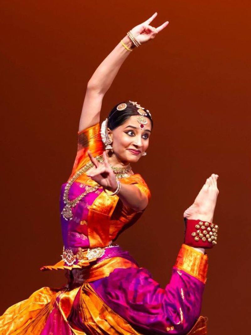 Classical Dance Photography | Bharatanatyam poses, Dance photography poses,  Dance poses