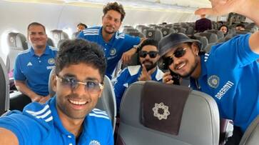 Team India Reached Delhi for 9th Match of Cricket World Cup 2023 against Afghanistan without shubman gill rsk Team India Reached Delhi for 9th Match of Cricket World Cup 2023 against Afghanistan without shubman gill rsk