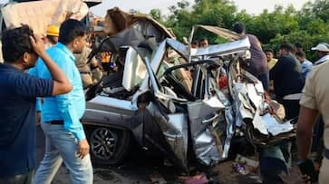 Tragic accident in Karnataka's Hospet: Lorry-SUV collision claims 7 lives of family vkp Tragic accident in Karnataka's Hospet: Lorry-SUV collision claims 7 lives of family vkp