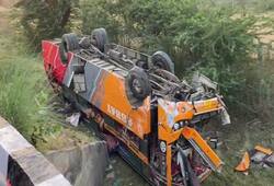 jammu kashmir news accident happened in doda where bus fall down into Chasm many passengers dead kxa 