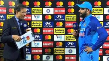 ICC World cup Fans Slams Harsha bhogle over Vada pav remark on Rohit sharma Duing India vs New zealand ckm ICC World cup Fans Slams Harsha bhogle over Vada pav remark on Rohit sharma Duing India vs New zealand ckm
