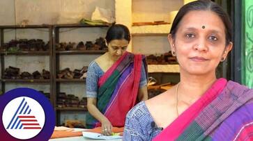 Daughter Leaves US Job Keeps Moms 45Year Organic Printed Fabrics Legacy Alive anu Daughter Leaves US Job Keeps Moms 45Year Organic Printed Fabrics Legacy Alive anu