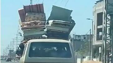 Gaza residents flee with mattresses strapped to cars after Israel's evacuation ultimatum (WATCH) snt Gaza residents flee with mattresses strapped to cars after Israel's evacuation ultimatum (WATCH) snt