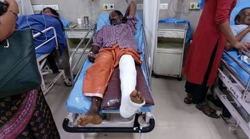 python attacks man; injured person youth had a narrow escape python attacks man; injured person youth had a narrow escape