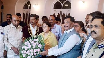 Mysore Dasara : An official invitation to royalty snr Mysore Dasara : An official invitation to royalty snr