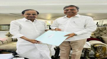 KCR Gives To B-form To Palla Rajeshwar Reddy lns KCR Gives To B-form To Palla Rajeshwar Reddy lns