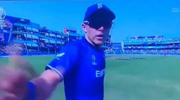 Sam Curran angrily shoves cameraman away after expensive Over in England vs Afghanistan match gkc Sam Curran angrily shoves cameraman away after expensive Over in England vs Afghanistan match gkc