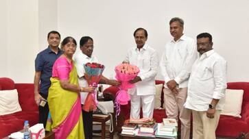 Minister Ponnala Lakshmaiah Meets Cm Kcr At Pragathi Bhavan KRJ Minister Ponnala Lakshmaiah Meets Cm Kcr At Pragathi Bhavan KRJ