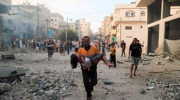 Israel Palestin War Fear of thousands dying without medical facilities or food Desperate people search for food water in Gaza akb Israel Palestin War Fear of thousands dying without medical facilities or food Desperate people search for food water in Gaza akb