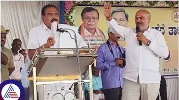 Hassan liquor shop issue belur MLA Suresh and MLA Shivalingegowda quarreled on Janatadarshan forum sat Hassan liquor shop issue belur MLA Suresh and MLA Shivalingegowda quarreled on Janatadarshan forum sat