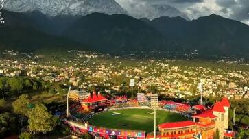 South Africa and Netherlands 15th World Cup match overs reduced to 43 due to rain rsk South Africa and Netherlands 15th World Cup match overs reduced to 43 due to rain rsk
