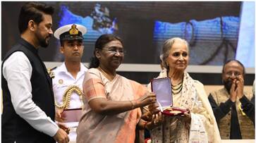 69th National Film Awards: Waheeda Rehman gets 'emotional' on receiving Dadasaheb Phalke Award - WATCH vma 69th National Film Awards: Waheeda Rehman gets 'emotional' on receiving Dadasaheb Phalke Award - WATCH vma
