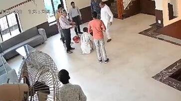 Rajasthan Assembly Election Congress MLA kicks Farmers turban who asked help video goes viral ckm Rajasthan Assembly Election Congress MLA kicks Farmers turban who asked help video goes viral ckm