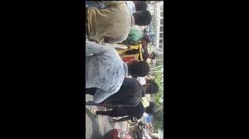 police officers beat young man who ride a bike with over speed in puducherry vel police officers beat young man who ride a bike with over speed in puducherry vel