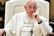pope francis apologise for using vulger term against gay