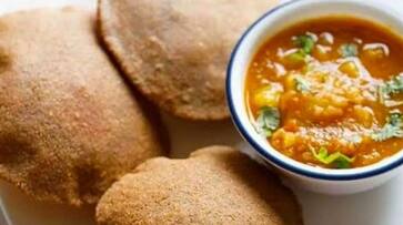 Delicious Kuttu Ki Puri: A must-try recipe for Navratri fasting snt eai Delicious Kuttu Ki Puri: A must-try recipe for Navratri fasting snt eai