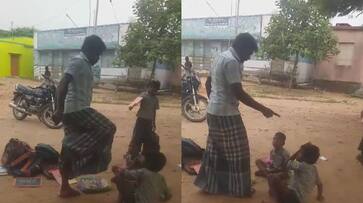 The father of a fellow student brutally kicks a school student with his foot in Trichy.. Shocking video goes viral.. Rya The father of a fellow student brutally kicks a school student with his foot in Trichy.. Shocking video goes viral.. Rya