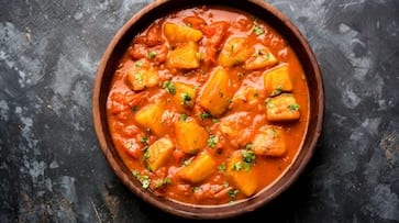 A Navratri fasting delight: Delicious Aloo Tamatar Sabzi recipe without onions and garlic snt eai A Navratri fasting delight: Delicious Aloo Tamatar Sabzi recipe without onions and garlic snt eai