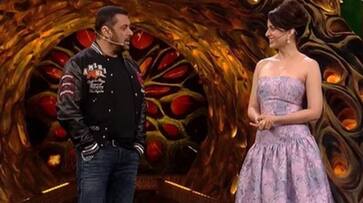 Bigg Boss 17: Kangana Ranaut asks Salman Khan to display his playful 'flirting skills' with her - WATCH vma Bigg Boss 17: Kangana Ranaut asks Salman Khan to display his playful 'flirting skills' with her - WATCH vma