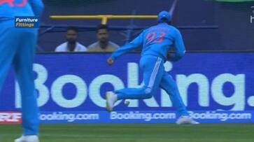 Jasprit Bumrah Drops Daryl Mitchell catch in Kuldeep Yadav Over during IND vs NZ 21st Match at Dharamsala rsk Jasprit Bumrah Drops Daryl Mitchell catch in Kuldeep Yadav Over during IND vs NZ 21st Match at Dharamsala rsk