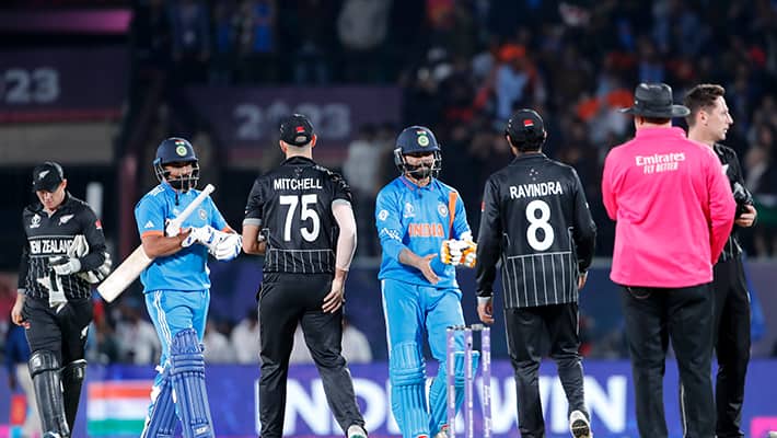 Virat Kohli breaks Sanatha Jaysuriya ODI Record 13430 runs after Scored 95 Runs against New Zealand rsk