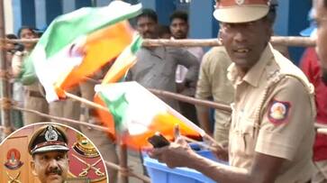Sub Inspector of Police who threw the national flag into the dustbin in Chennai Chepauk Stadium transferred into the police control room rsk Sub Inspector of Police who threw the national flag into the dustbin in Chennai Chepauk Stadium transferred into the police control room rsk
