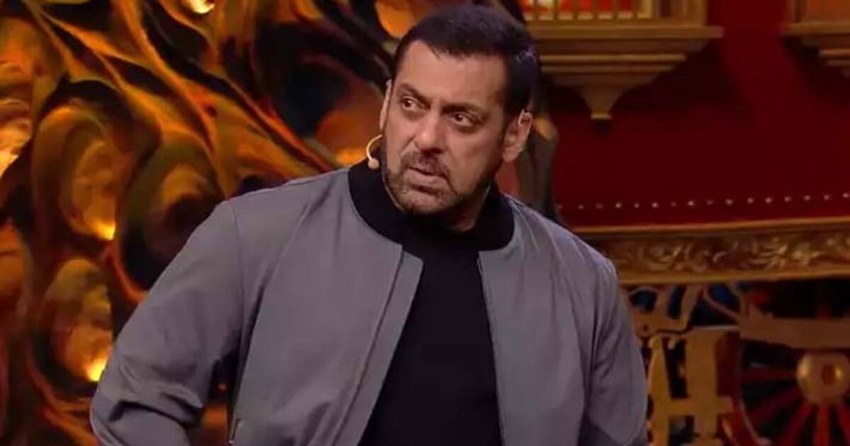 Bigg Boss 17 Khanzaadi Gets Scolding From Salman Khan For Fighting