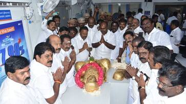 Handover of gold armor on the occasion of Pasumbon Muthurama Linga Devar Gurupuja KAK Handover of gold armor on the occasion of Pasumbon Muthurama Linga Devar Gurupuja KAK