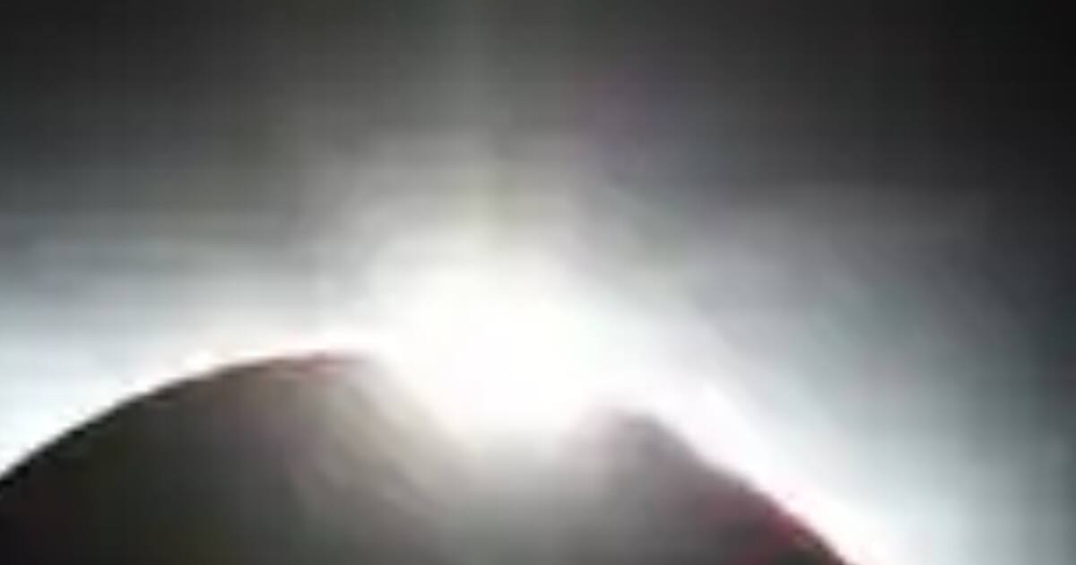 Lunar Eclipse 2023 : சந்திர கிரகணத்தின் போது கர்ப்பிணிப் பெண்களே இந்த தவறுகளை செய்யாதீர்கள்..!!