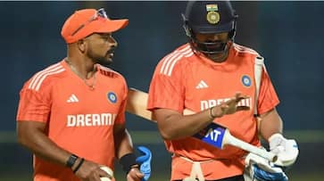 Rohit Sharma Injured during Net Practice ahead of IND vs ENG 29th Match of World Cup at Lucknow rsk Rohit Sharma Injured during Net Practice ahead of IND vs ENG 29th Match of World Cup at Lucknow rsk