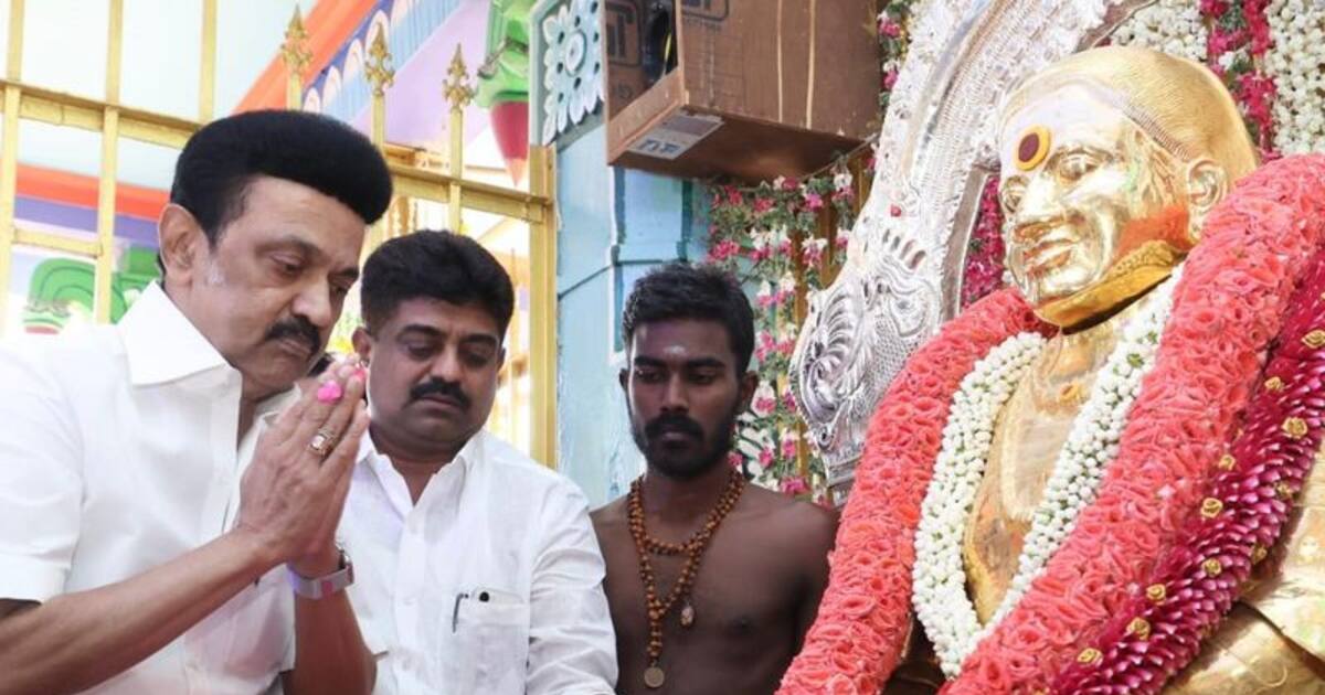 அமைச்சர்கள் புடைசூழ பசும்பொன்னில் முத்துராமலிங்க தேவருக்கு மரியாதை செலுத்திய முதல்வர் ஸ்டாலின்