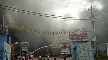 Huge fire in Bengaluru; Several buses caught fire, desperate efforts to douse it Huge fire in Bengaluru; Several buses caught fire, desperate efforts to douse it