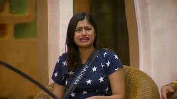 BiggBoss Wildcard contestant Archana crying because of maya behaviour gan BiggBoss Wildcard contestant Archana crying because of maya behaviour gan